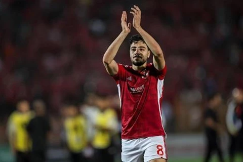 تقارير: الشمال القطري يسعى لشراء أكرم توفيق من الأهلي خلال شهر يناير